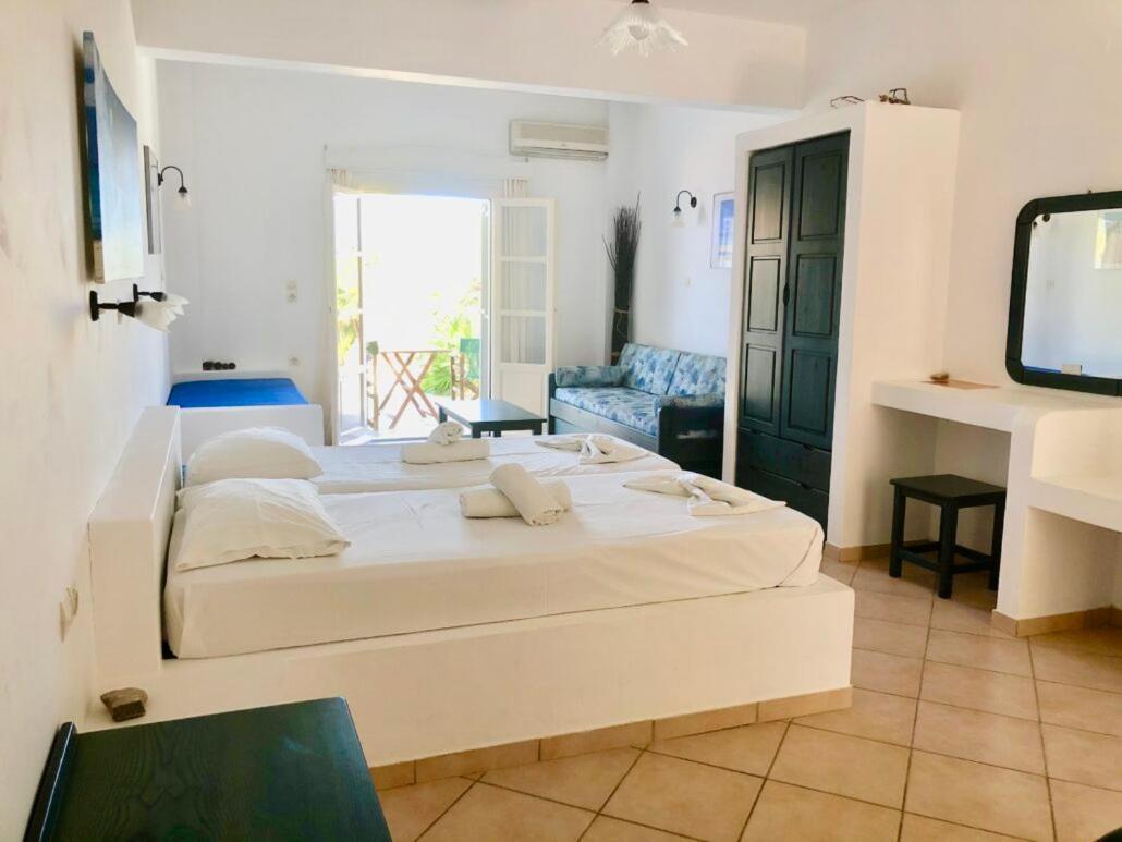 Agios Pavlos Studios Aegiali Luaran gambar